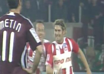 Video: Mário Breška pobláznil fans  Volosu dvoma gólmi