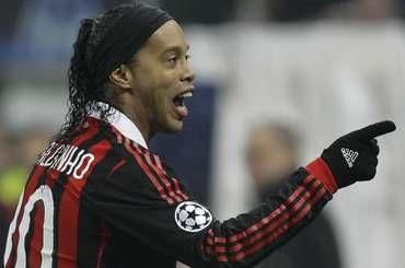 Ronaldinho ac milano vs manchester united februar 2010