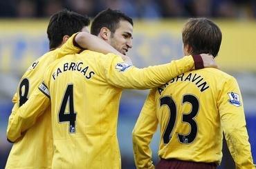 Arsenal fabregas arsavin zlty