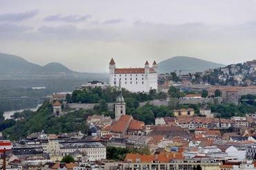 Bratislavsky hrad ilustracne foto