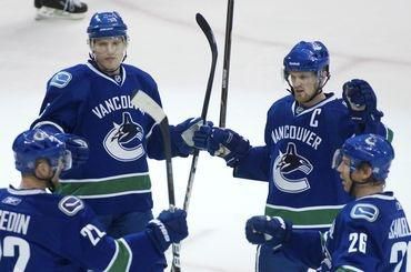 Henrik sedin kapitan spokojnost po gole vancouver canucks