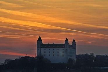 Bratislavsky hrad zapad slnka