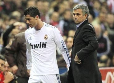 Cristianoronaldo a mourinho