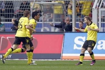 Dortmund hraci radost vs hannover apr2011
