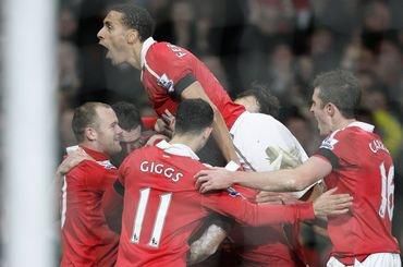 Manchester united hraci radost vs aston villa feb2011
