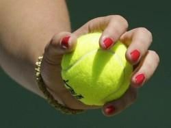 Wimbledon ilustracka lopticka