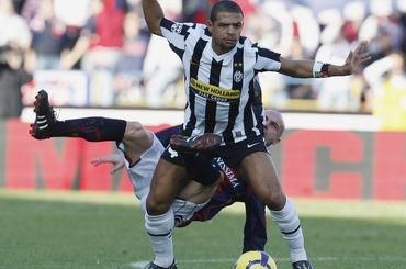 Juventus melo bologna suboj februar 2010