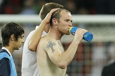 Rooney angicko piju piju