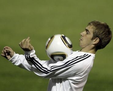 Nemecko philipp lahm trening lopta