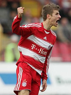 Thomas mueller bayern mnichov ou je bayern munchen pl