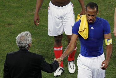 Thierry Henry Arsenalu nepovedal zbohom, ale iba dovidenia