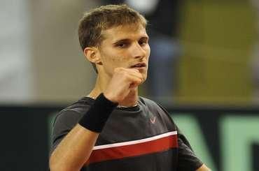 Klizan martin tenis cierne tricko