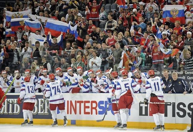 Rusko oslava fanusikovia zastavy hokej