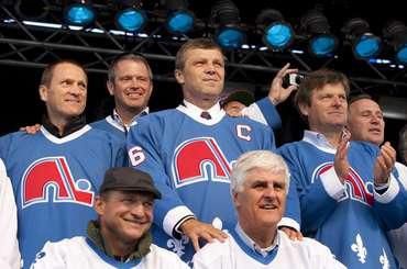 Stastny peter quebec nordiques podium hraci