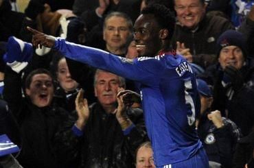 Essien chelsea goool vs fulham november2010