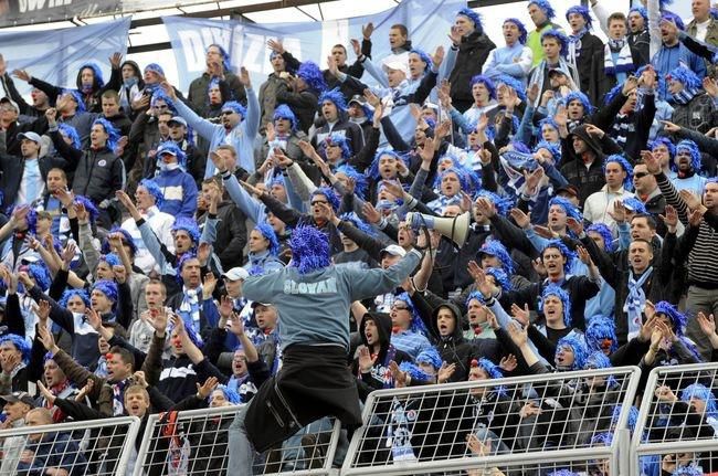 Spartak slovan marec 2010 fans fotodna