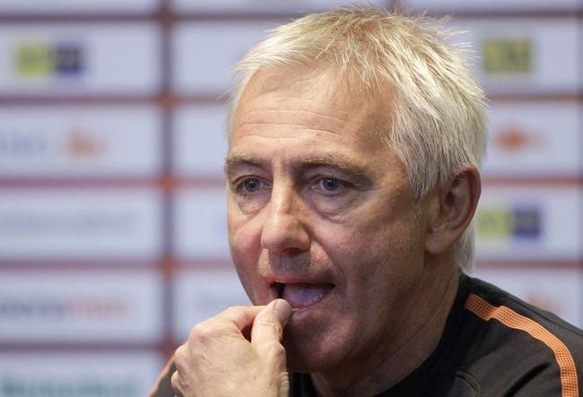 Bert van marwijk tlacovka