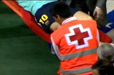 Messi zranenie nositka zdravotnik youtube com