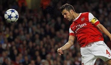 Fabregas arsenal hlavicka