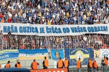 Bosnianski futbaloví fanúšikovia napadli podpredsedu národnej federácie