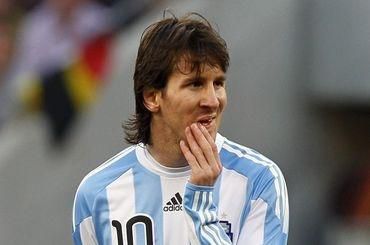 Messi zamyslenyy