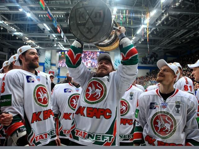 Ak bars kazan titul khl radost 2010  khl.ru