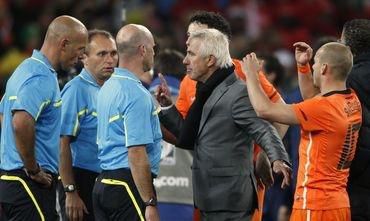 Howard webb holandsko spanielsko dobojovane2