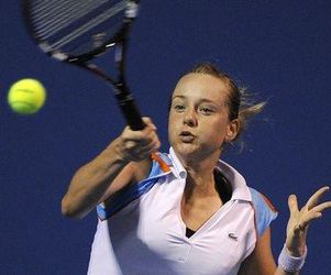 US Open: Zvonarevová vykrúcala Kučovej ruku