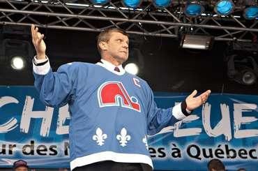 Stastny peter quebec nordiques podium