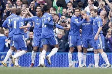 Chelsea hraci modry oslava golu