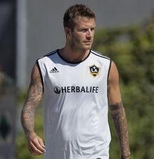 Beckham sa už v AC Miláno nepredstaví