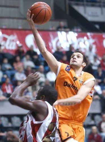 Denis toroman basketbal chorvatsko adriaticbasket net