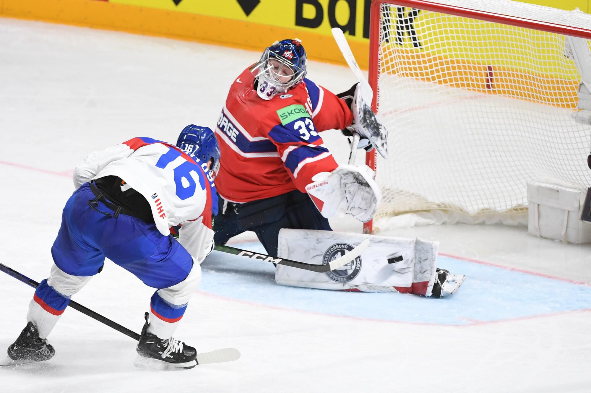 MS v hokeji 2023: Slovensko - Nórsko (Róbert Lantoši  v gólovej šanci)