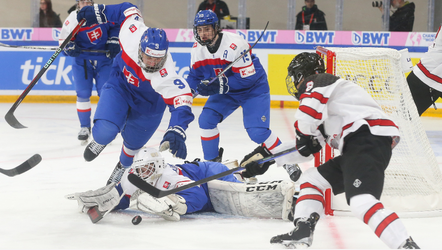 MS v hokeji U18: Bolestivá prehra. Slováci trápili Kanadu do posledných sekúnd