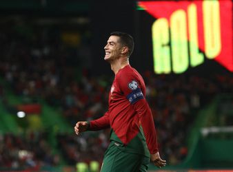 Ronaldo okorenil rekord dvoma gólmi. Vysoké víťazstvo oslavuje aj najbližší súper Slovenska