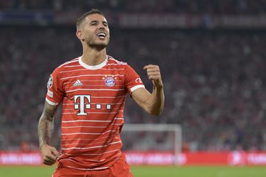Lucas Hernandez sa vrátil do tréningového procesu Bayernu