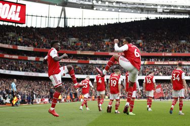 Arsenal pokračuje v ceste za titulom. Doma natiahol víťaznú sériu