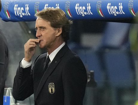 Roberto Mancini dlho bez práce zrejme neostane. Saudi ponúkajú poriadny balík peňazí