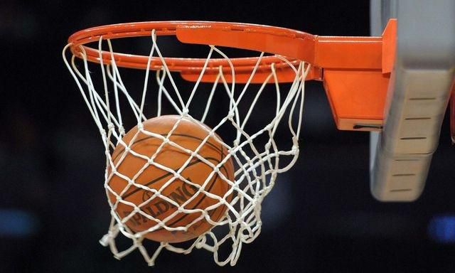 Basketbal kos lopta ilustracne foto