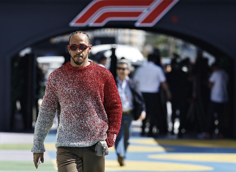 Lewis Hamilton a Scuderia Ferrari? Spojenie, ktoré vraj nie je až také bláznivé