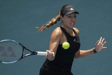 WTA Charleston: Pegulová ani Perová nechýbajú v osemfinále