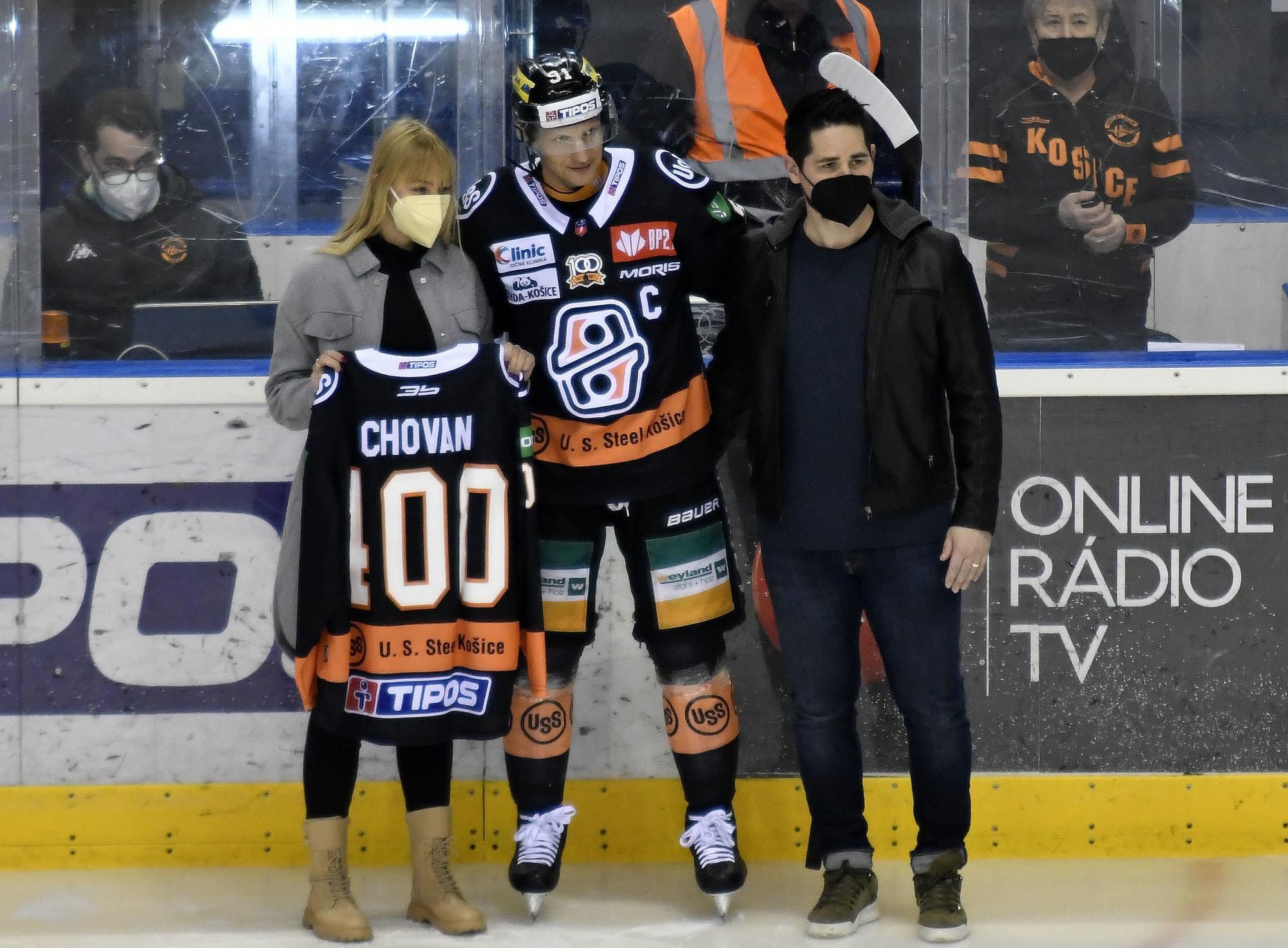 Michal Chovan si preberá dres za 400 asistencií v najvyššej slovenskej hokejovej súťaži