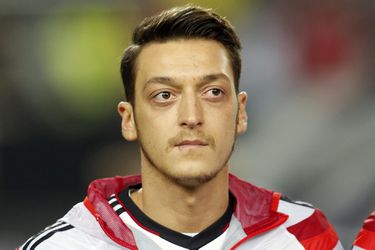 Mesut Özil sa poďakoval každému, len nie reprezentácii