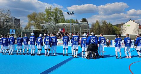Hokejbalisti Považskej Bystrice postúpili do semifinále. Čaká ich obhajca titulu