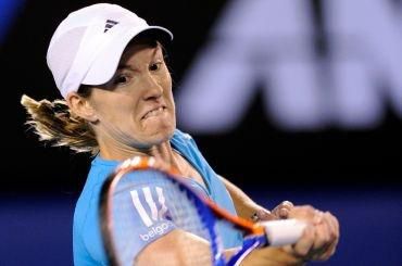 Australian Open: Postup Heninovej, skreč Safinovej