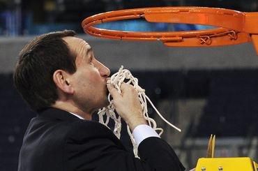 Mike krzyzewski bozkava sietku z kosa us basket ncaa