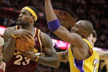 LeBron James "zmietol" v šlágri NBA Lakers