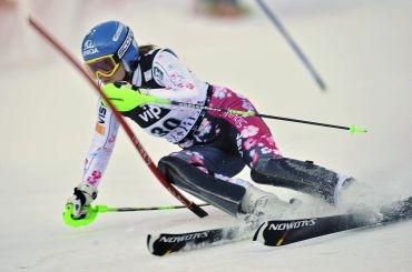 V nočnom slalome výhra Schildovej, Zuzulová vypadla ešte v 1. kole