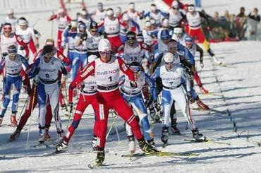 Beh na lyžiach: Finálový skiatlon ovládla Björgenová