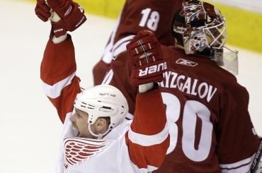 NHL: Detroit a Vancouver môžu spečatiť postup